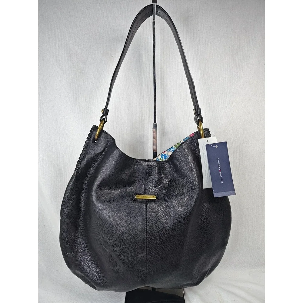 Tommy Hilfiger Black Pebbled Leather Hobo Bag Floral Lining NWT Tassel Purse